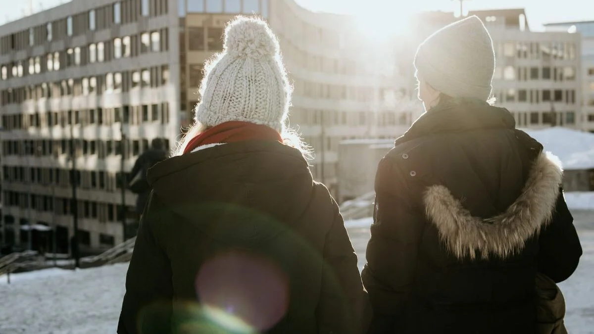 Fashion Clothes What’s the Difference Between a Parka and a Jacket?