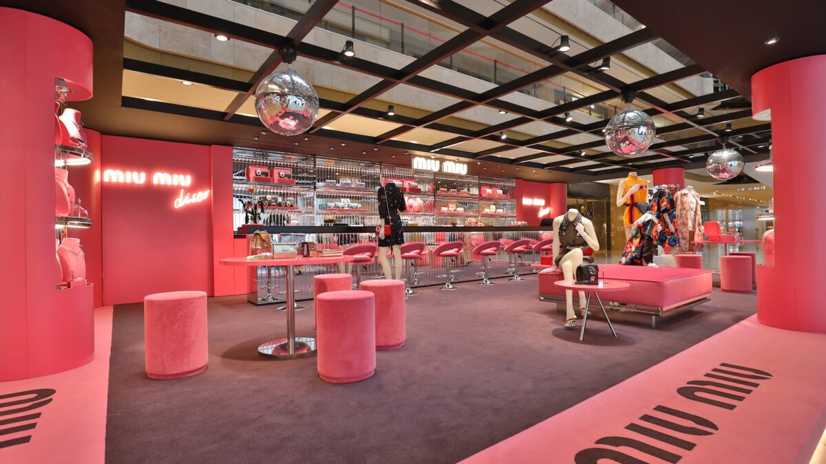 Miu Miu and the 2026 Zeitgeist: Deconstructing the Brand Philosophy Reshaping Modern Femininity